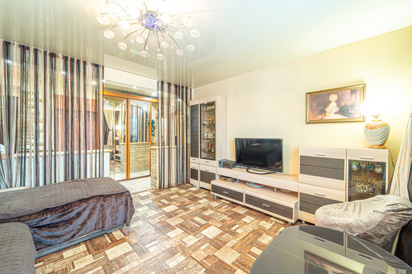 Купить 4-комнатную квартиру